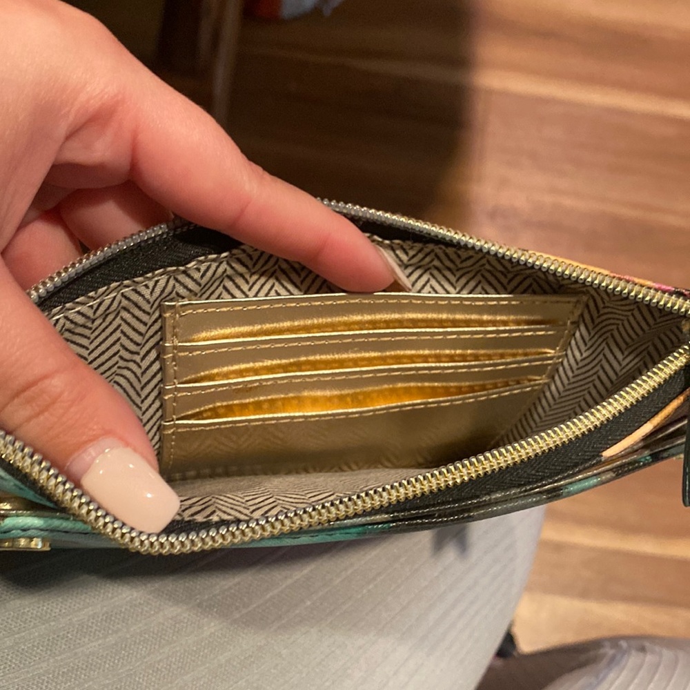 Inside zipper part